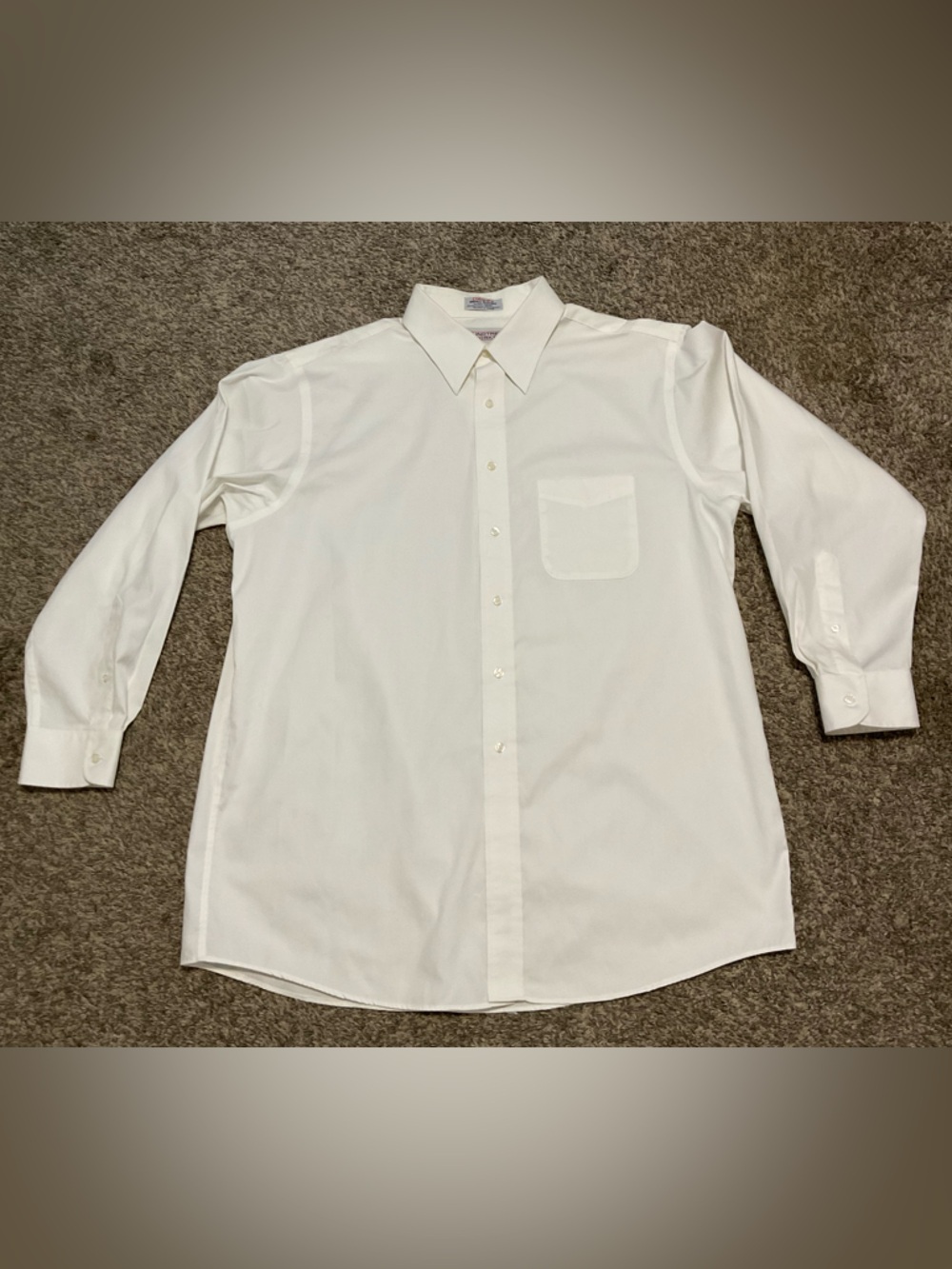 Roundtree & Yorke White Wrinkle Resistant Blended Pinpoint Dress Shirt 17/34